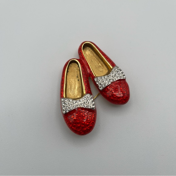 Wizard of Oz Red Ruby Slippers Brooch - Picture 6 of 13